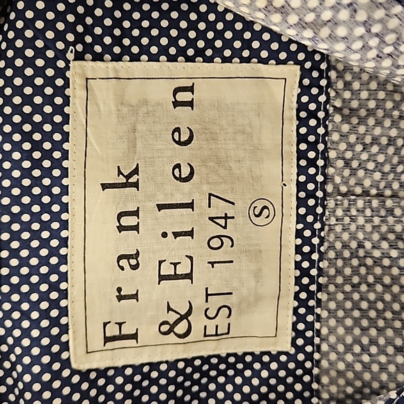 💕FRANK & EILEEN💕 Barry Woven Button Up Blouse - Navy Polka Dots Print Small - Picture 14 of 16